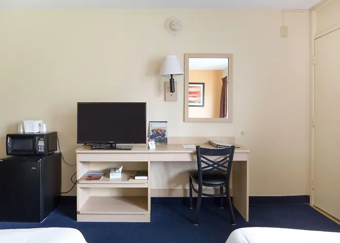 Days Inn By Wyndham New Philadelphia