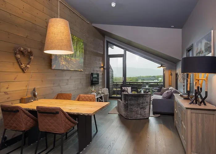 Highland Lodge