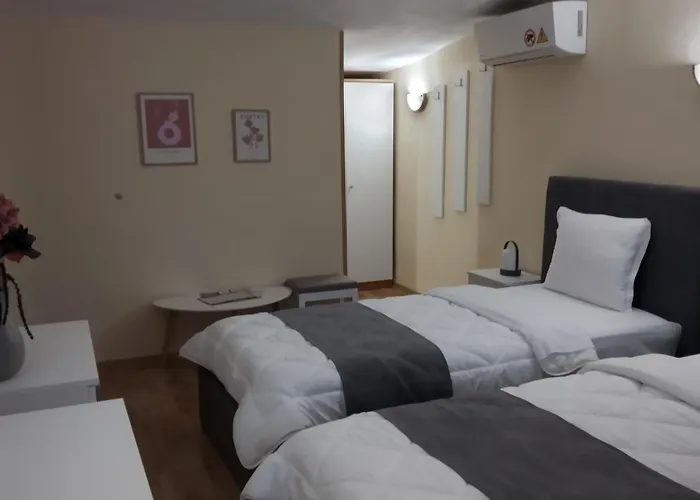 Victoria Family Hotel