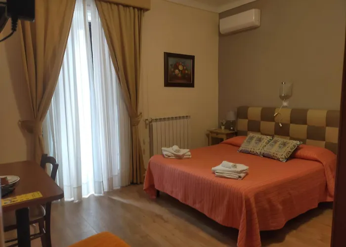 Bed & Breakfast Hostel H24