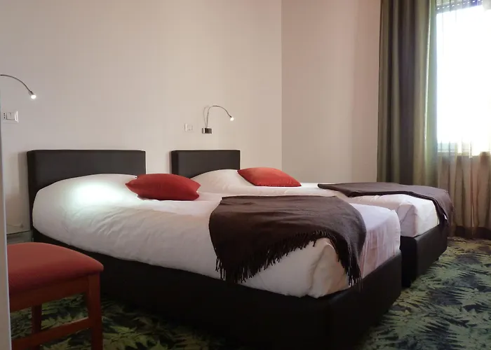 LH Hotel Arca Street Art