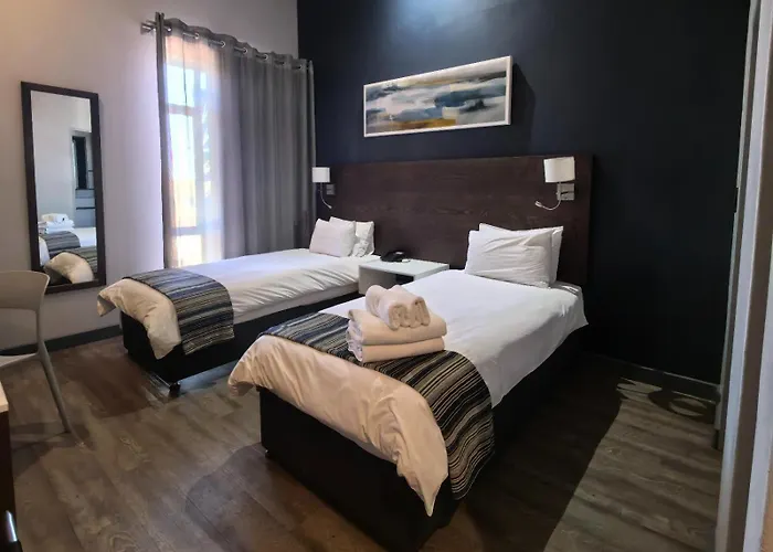 Kathu Hotel