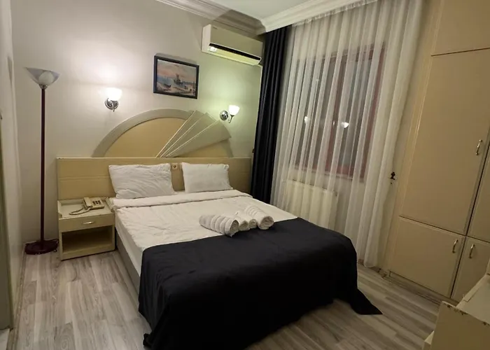 S Celik Royal Otel