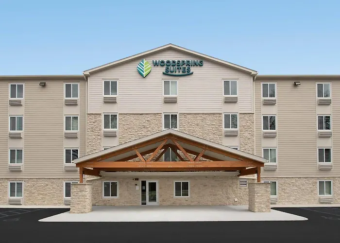 Woodspring Suites Cleveland North