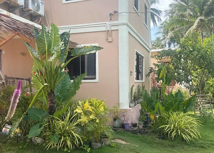 5 Bedrooms Beach House