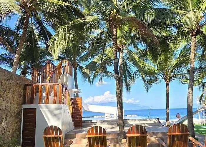 J'S Palm Beach Resort