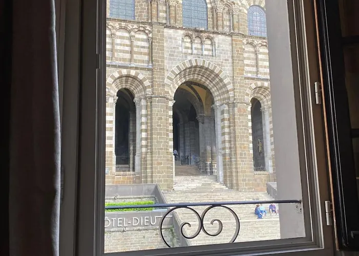 Face à face époustouflant avec la cathédrale !