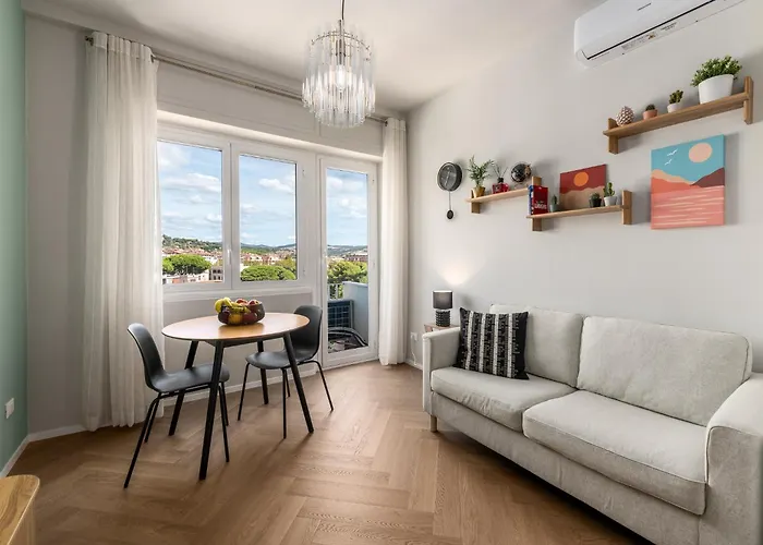 Riviera Suite - Private Beach With Sunbeds Included In June, July & August