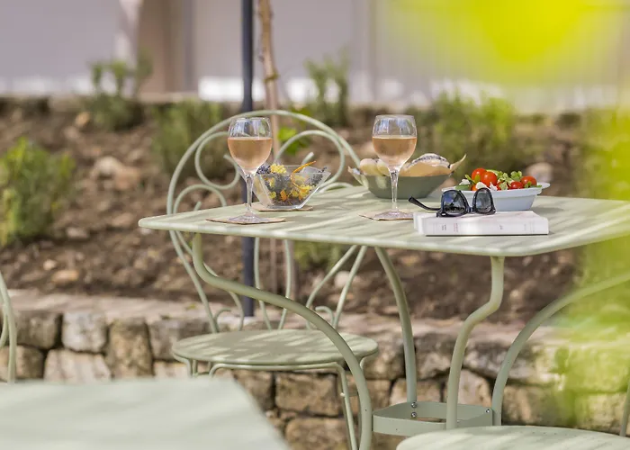 Terre De Provence Hotel & Spa