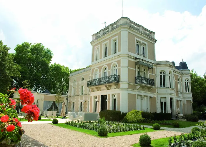 Chateau Du Clos De La Ribaudiere - Teritoria