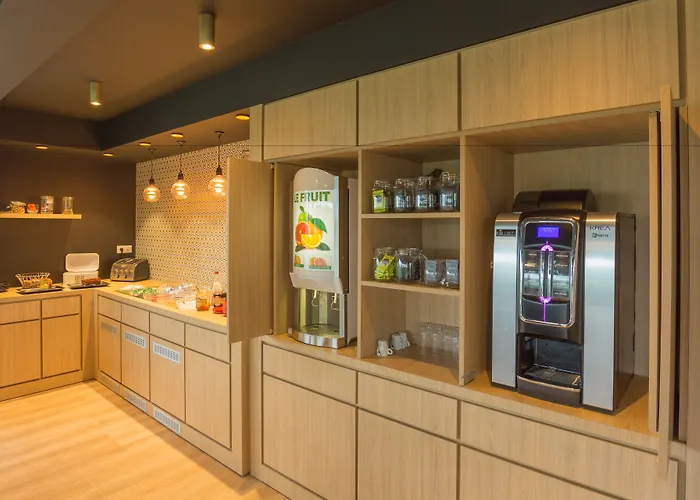 Logis Hotels - Le Belvedere - Hotel 2 Etoiles Et Restaurant