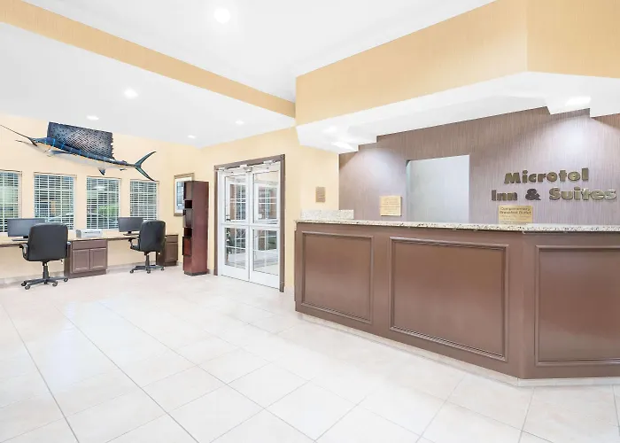 Microtel Inn & Suites By Wyndham Corpus Christi/Aransas Pass