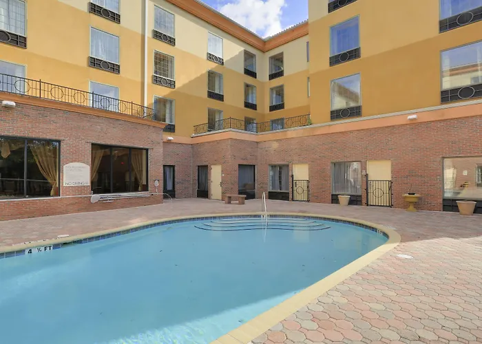 Country Inn & Suites By Radisson, Rj Stadium - Tampa Airport East