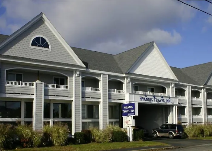 Hyannis Travel Inn