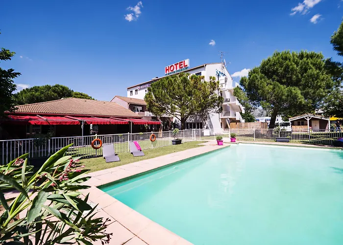Hotel Le Relais Des Brasseurs - Aubagne