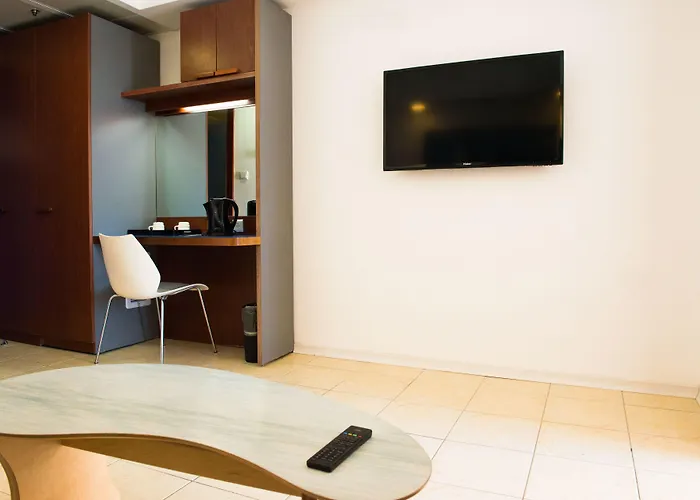 Club Hotel Tiberias - Suites Hotel