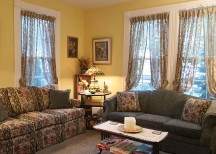 Alpine Haus Bed & Breakfast Inn