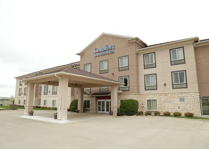 Comfort Inn & Suites Grinnell Near I-80