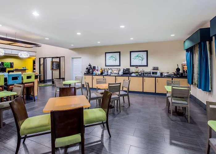 La Quinta By Wyndham Pasadena