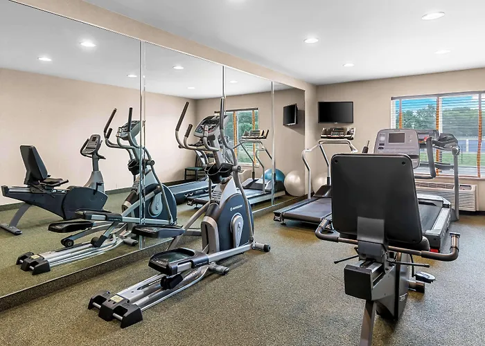 Best Western Legacy Inn & Suites Beloit/South Beloit