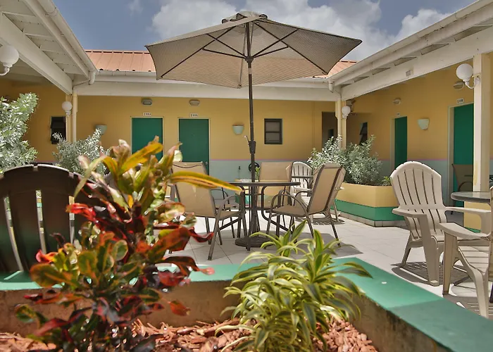 Carl'S Unique Inn & Conference Facilities