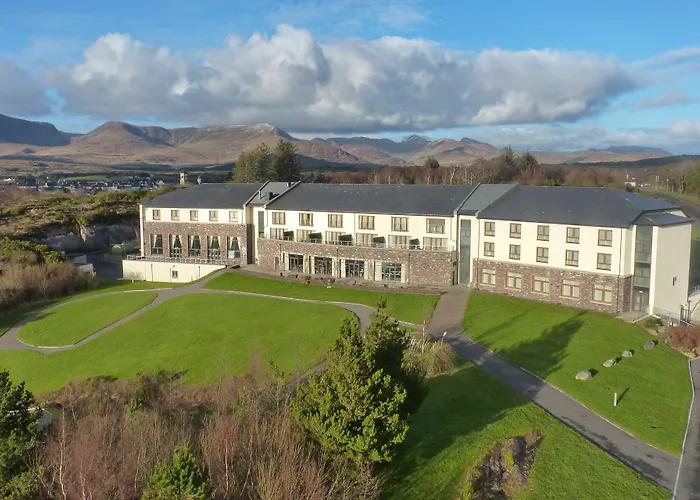 Sneem Hotel