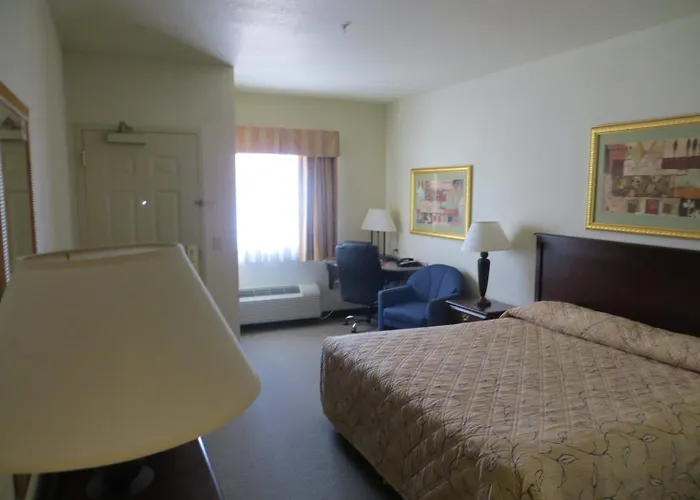 Hometown Hotel