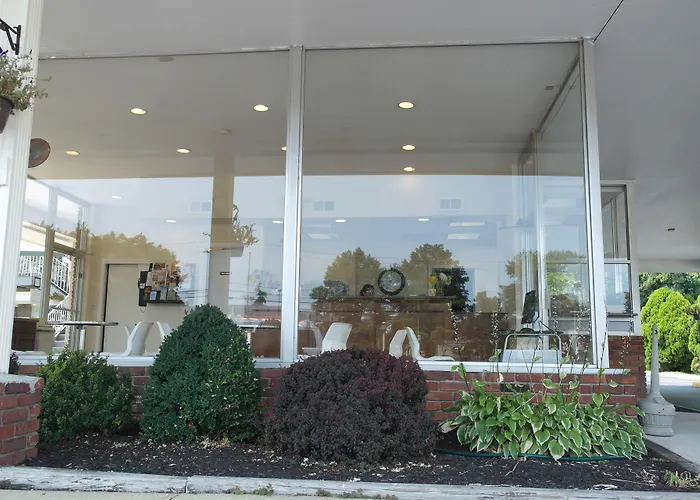 Crystal Inn Eatontown