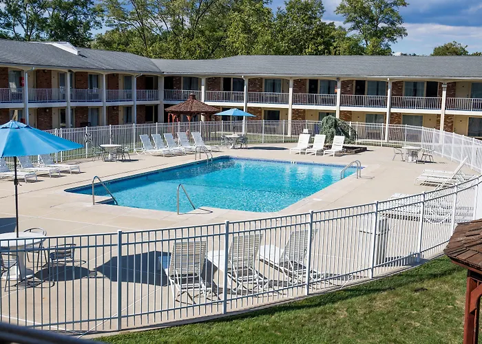 Crystal Inn Eatontown
