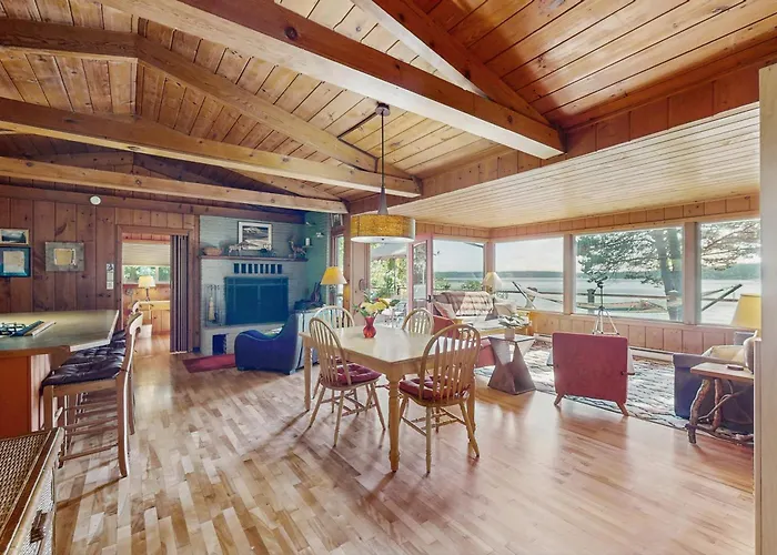 Hale Passage Beach House