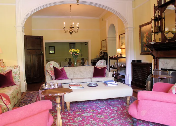Hacklewood Hill Country House