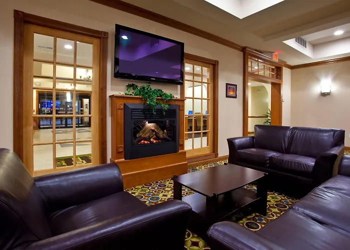 Holiday Inn Express Hotel & Suites Bay City By Ihg
