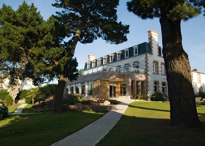 Hotel Les Costans, The Originals Relais