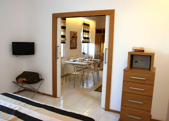 Rota Suites