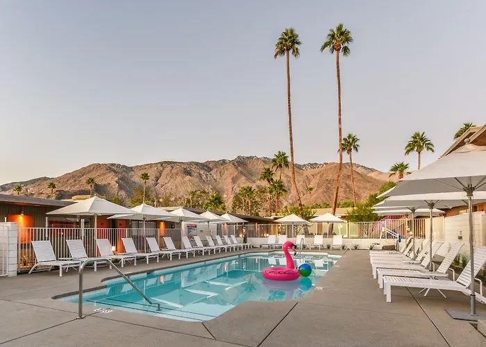 The Skylark, A Palm Springs Hotel