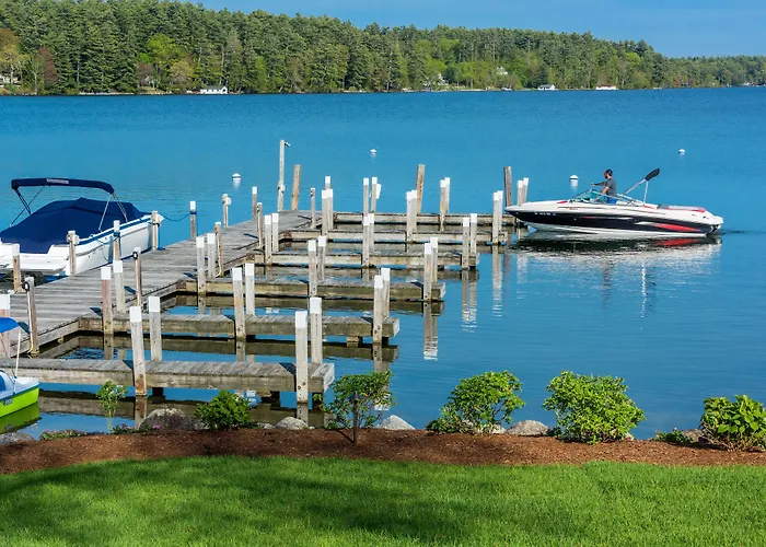 Center Harbor Inn