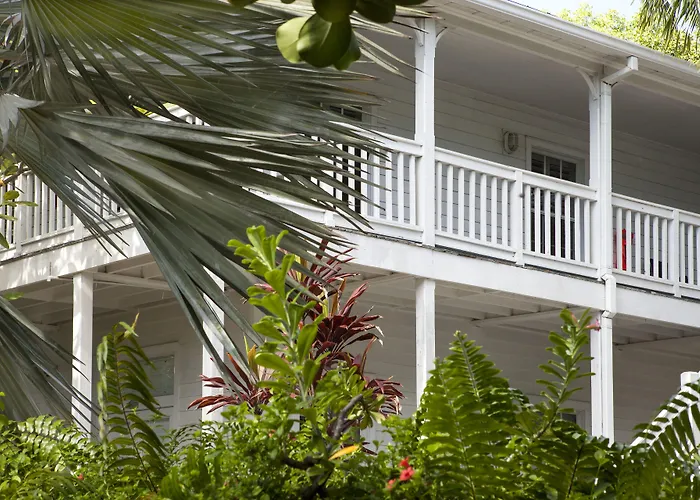 Paradise Inn - Adult Exclusive