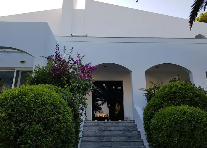 Mantenia Hotel