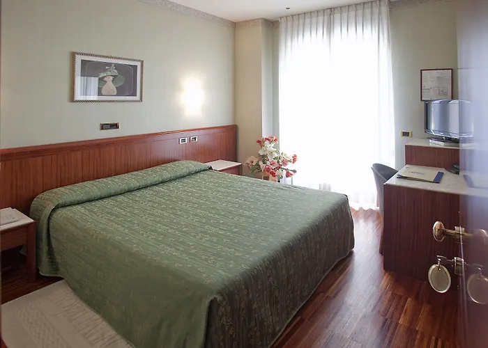 Palace Hotel Civitanova - stazione, centro città e mare