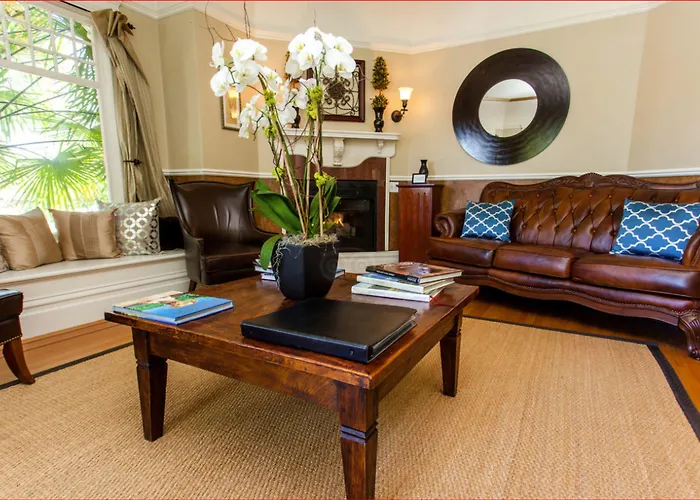 1801 First Luxury Inn
