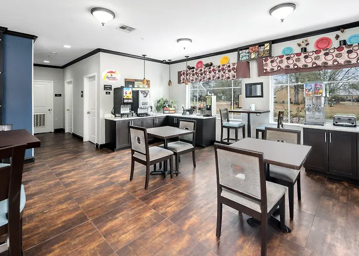 Super 8 By Wyndham Mansfield La