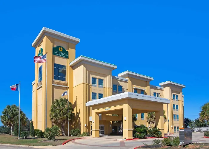La Quinta By Wyndham Pearsall