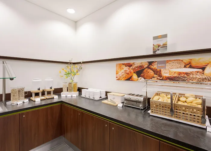 Holiday Inn Express Augsburg By Ihg