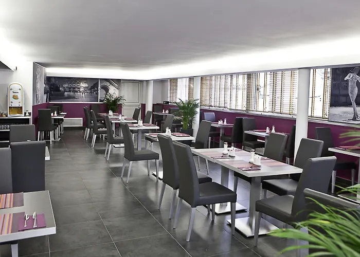 Privilege Hotel & Apparts Eurociel Centre Comedie