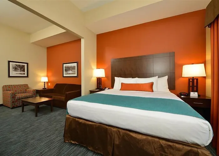 Best Western Plus Longhorn Inn & Suites