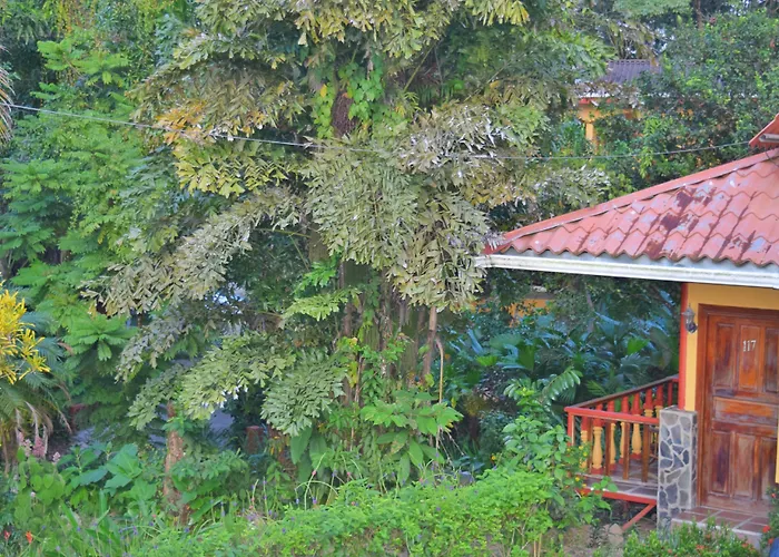 Hotel Tres Banderas