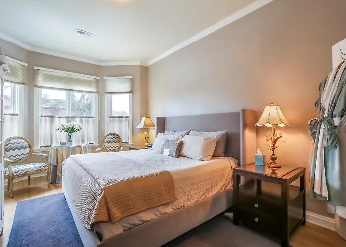 Harvey House Bed & Breakfast