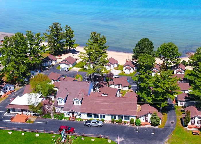 Beach House Lakeside Cottages