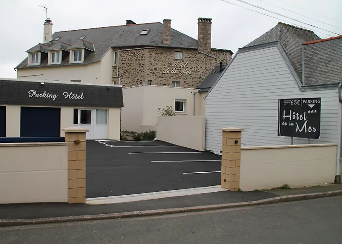 Hotel De La Mer