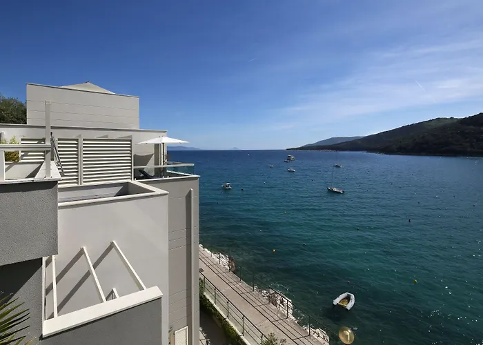 Boutique Hotel Adoral